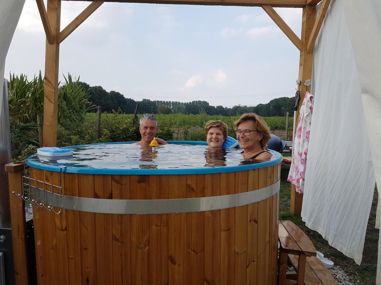 Gasterij Liedorp Bed and Breakfast Lierop Esterno foto